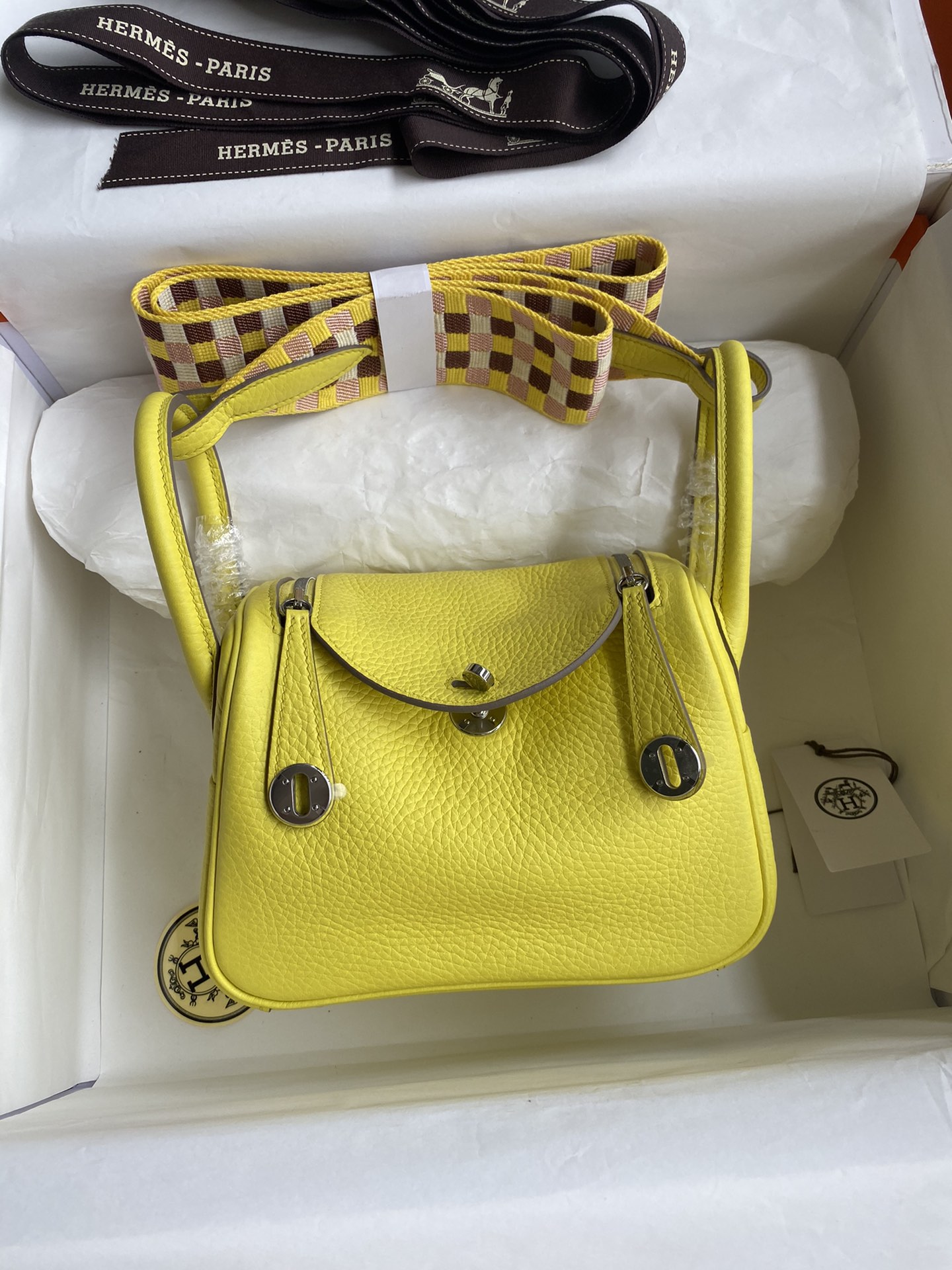 Hermes Mini Lindy 19cm Handbag Shoulder Bag In Lemon Yellow Clemence Leather